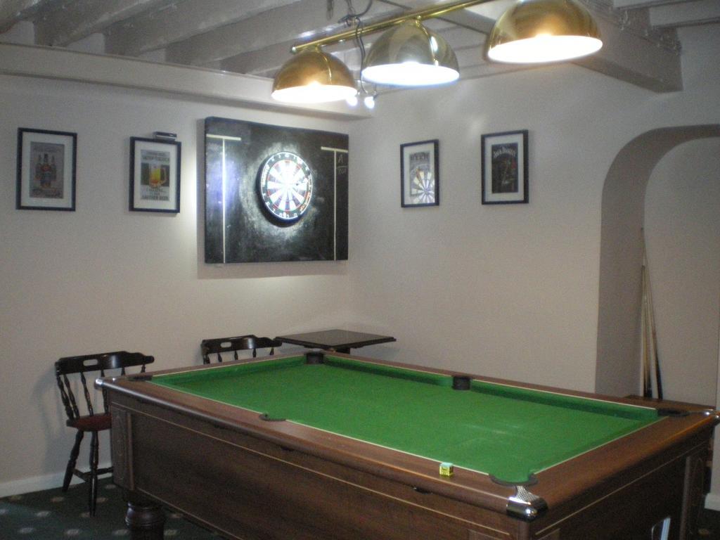 Crown Hotel Pwllheli Zewnętrze zdjęcie