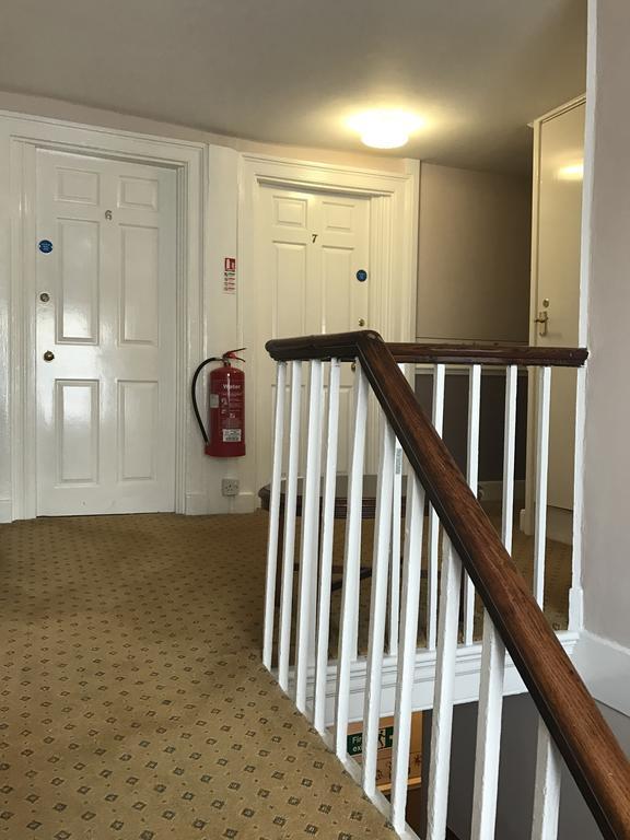 Crown Hotel Pwllheli Zewnętrze zdjęcie