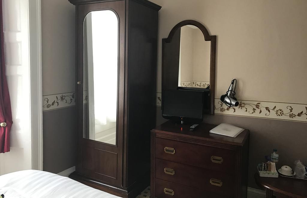Crown Hotel Pwllheli Zewnętrze zdjęcie