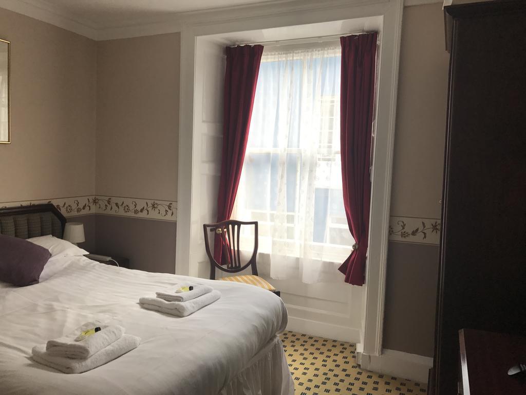 Crown Hotel Pwllheli Zewnętrze zdjęcie