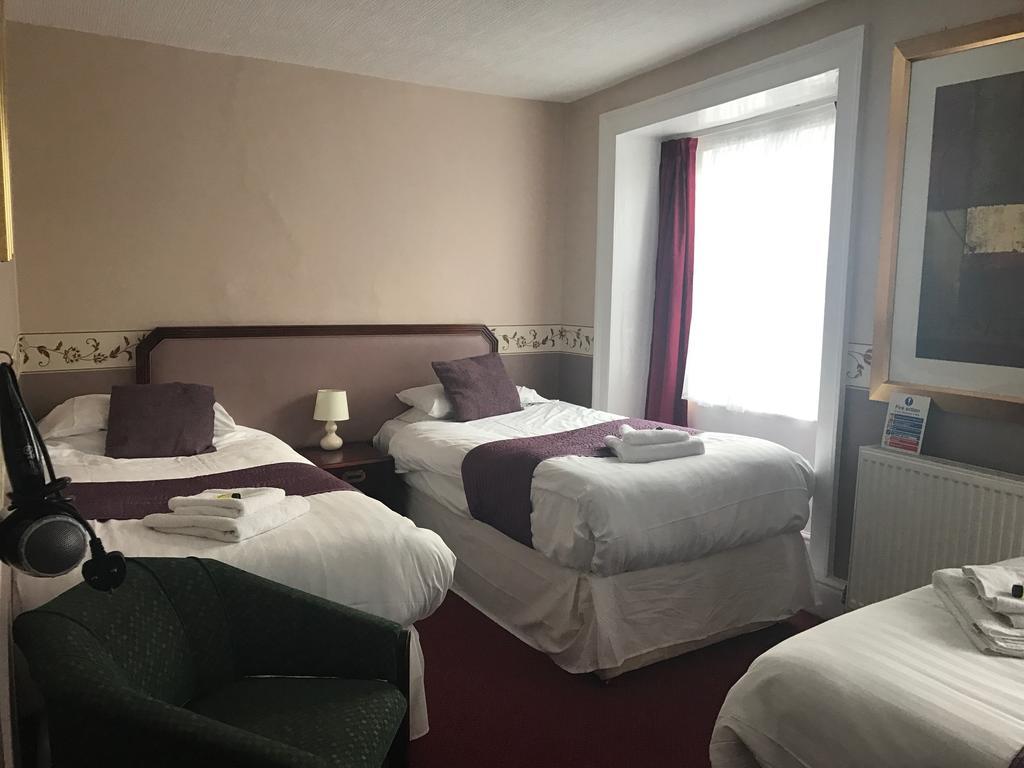 Crown Hotel Pwllheli Zewnętrze zdjęcie