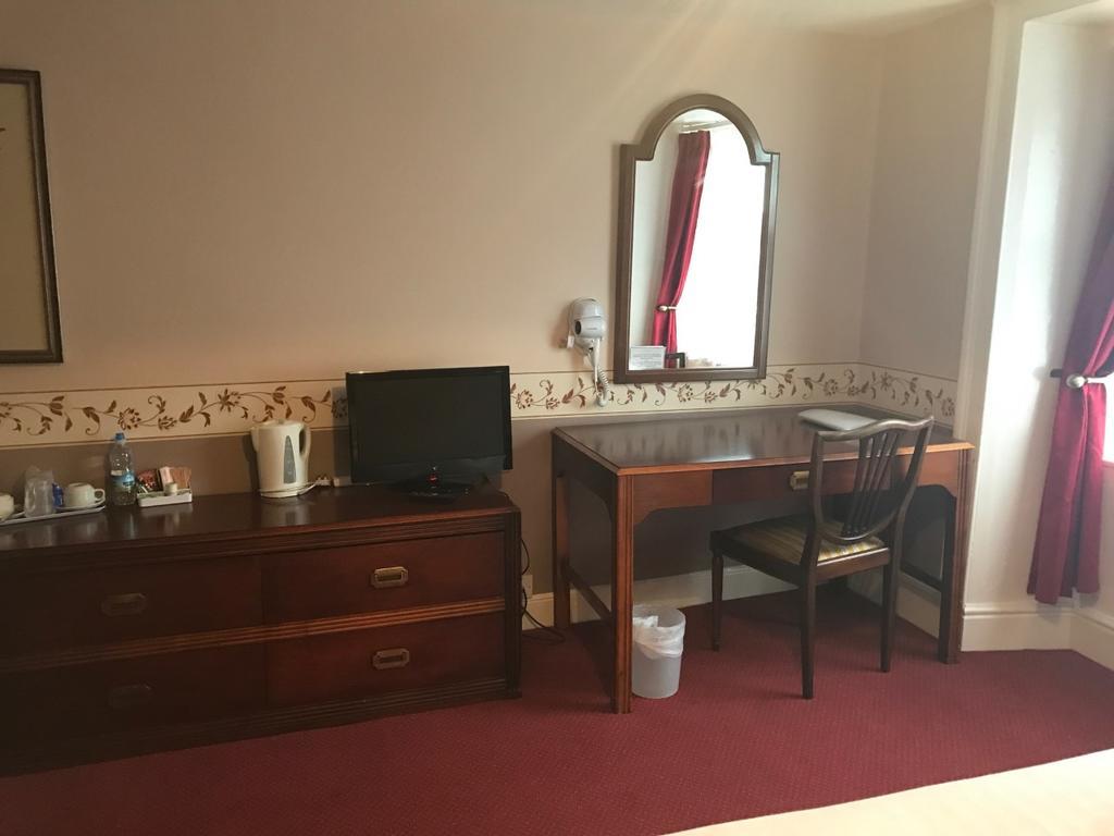 Crown Hotel Pwllheli Zewnętrze zdjęcie