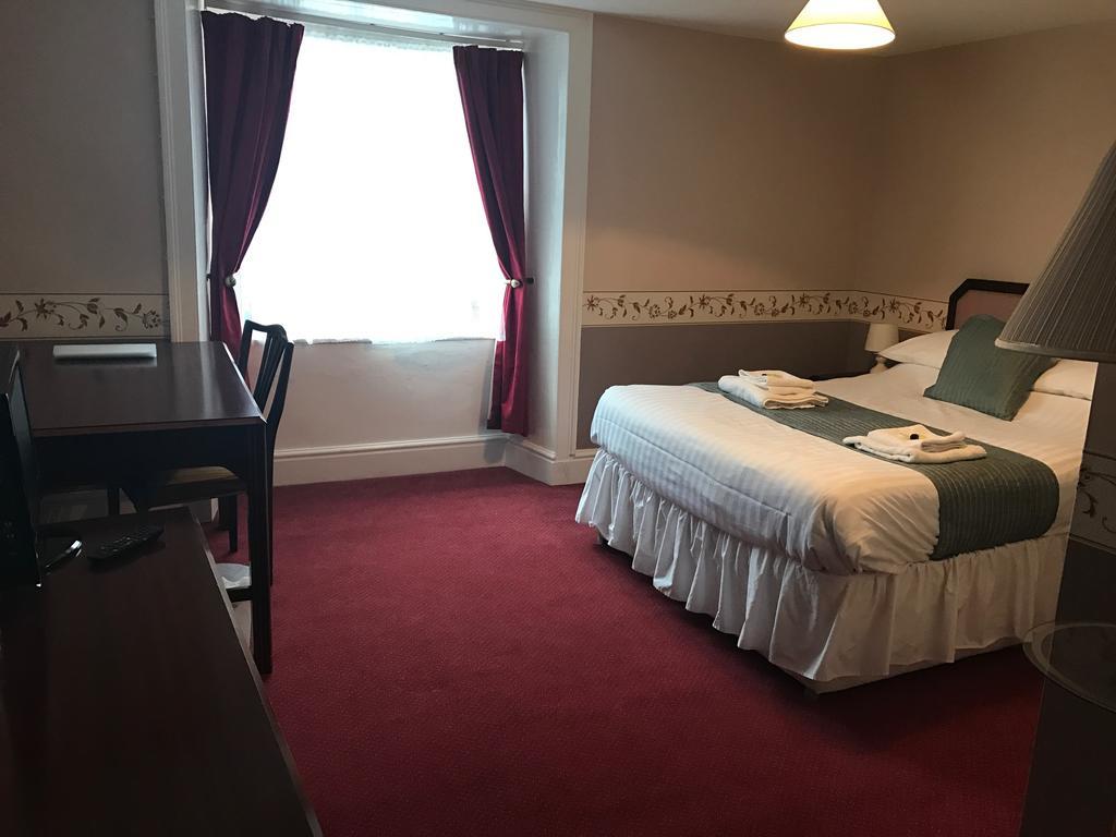 Crown Hotel Pwllheli Zewnętrze zdjęcie