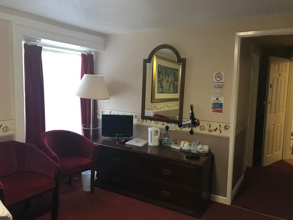 Crown Hotel Pwllheli Zewnętrze zdjęcie